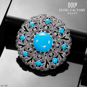 Silver Jewelry Styling